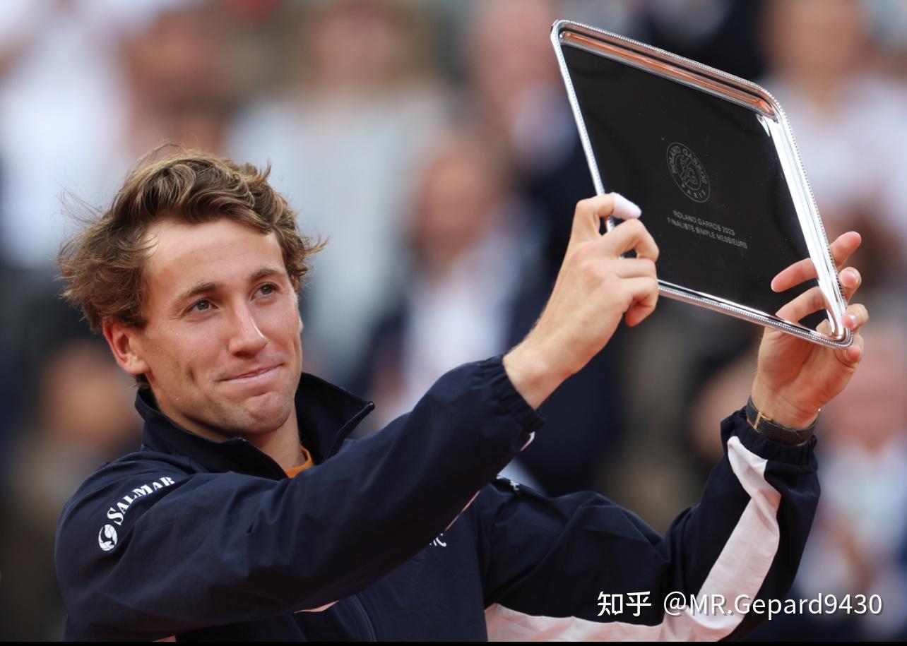 开云体育app-蒙特卡洛大师赛鏖战美网，德约科维奇刷新纪录