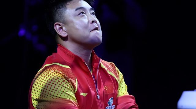 中国队鏖战英格兰队，王皓扛起全队