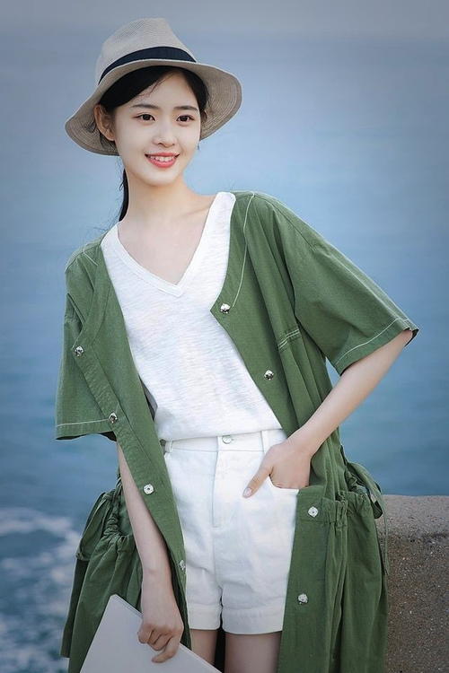 欧冠决赛焦点战，凯尔特人收割北京队，绿茵场上的东西方对决