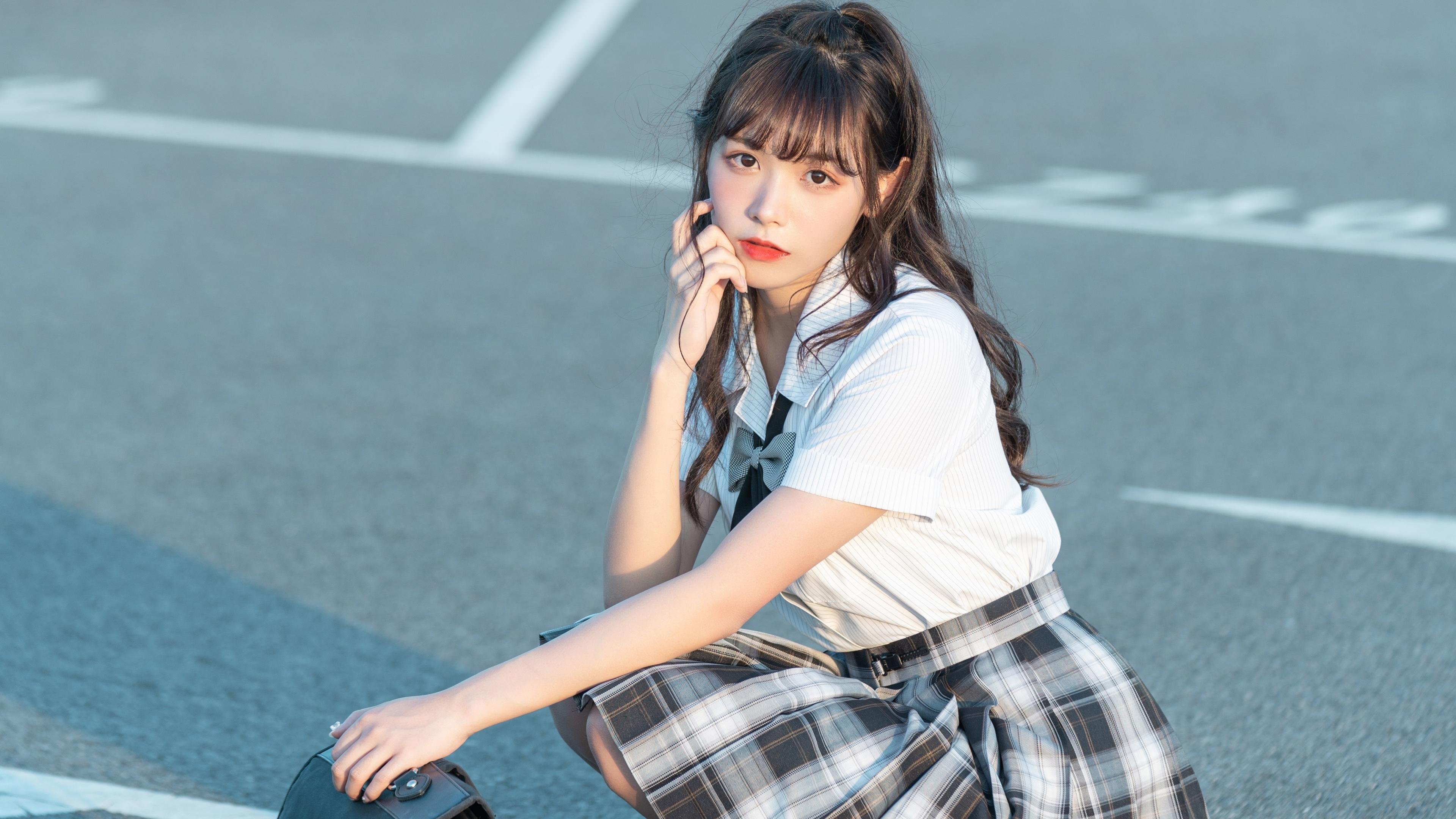 广东队末节带走灰熊，利拉德关键三分定乾坤